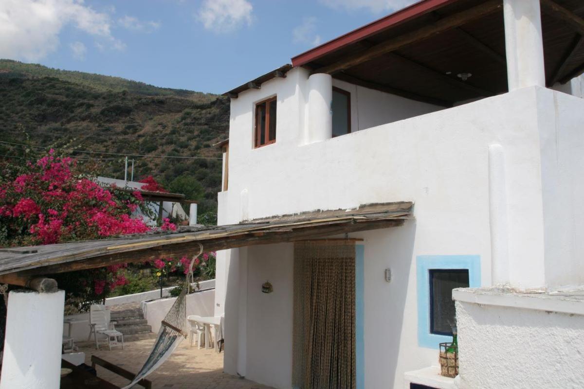 Case Al Mare - Terrazzi Panoramici E Ampio Giardino Санта-Маріна-Саліна Екстер'єр фото